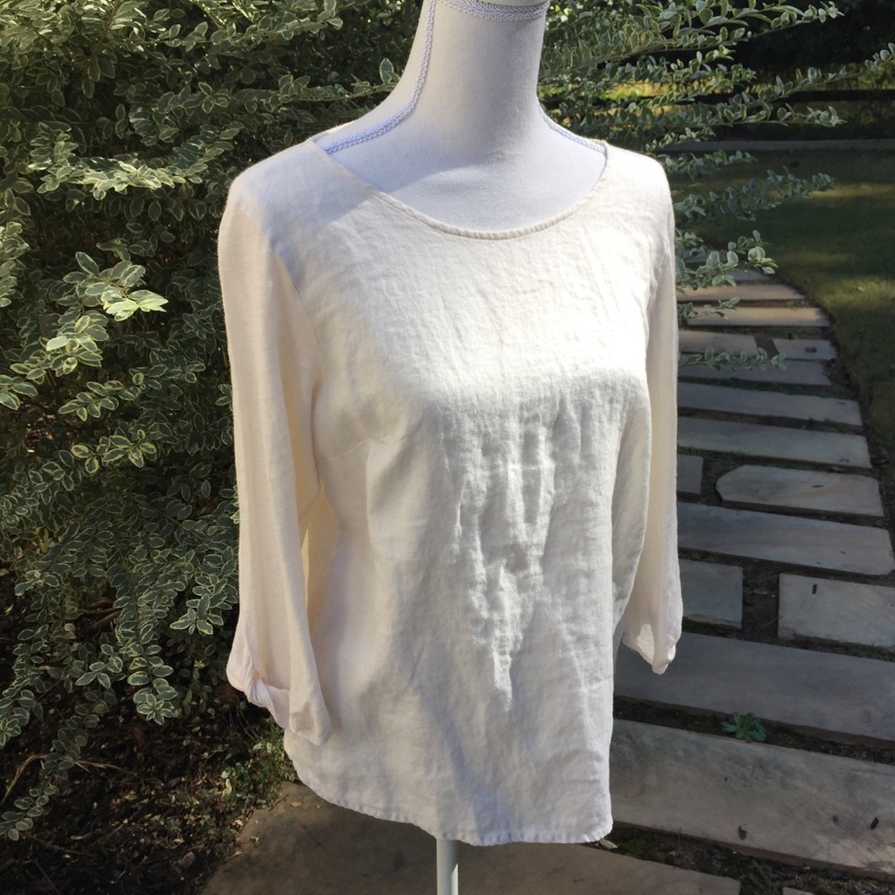 Tommy Bahama linen off-white top